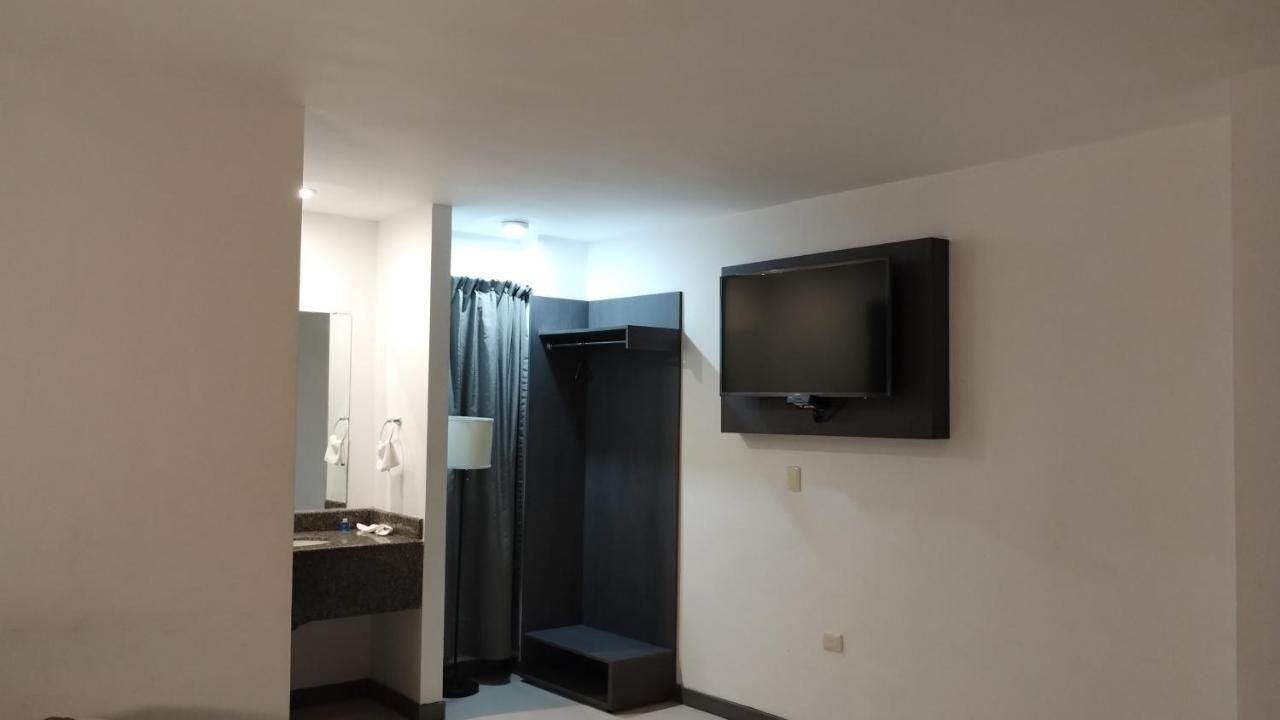 Hotel El Rancho Sabinas Hidalgo Екстериор снимка